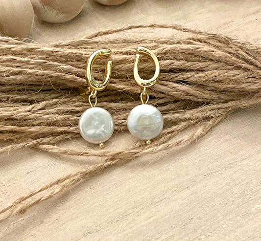 Dainty pearl earrings